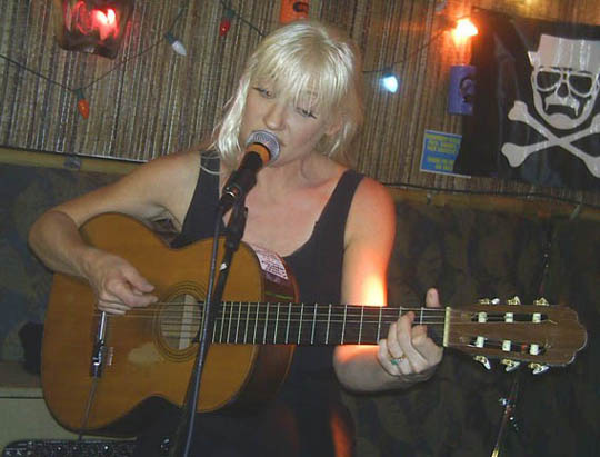 alison_0051