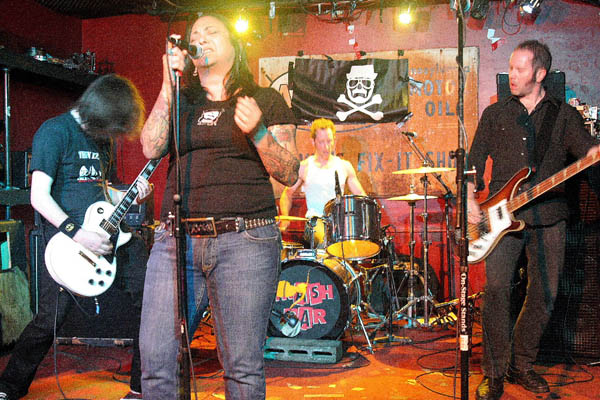 2007_0511GrandeTrash0018