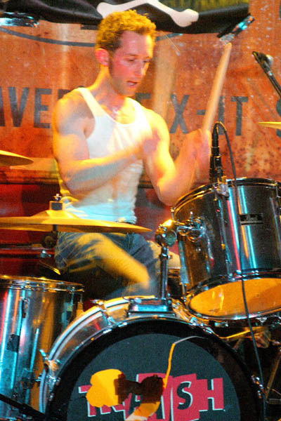 2007_0511GrandeTrash0020