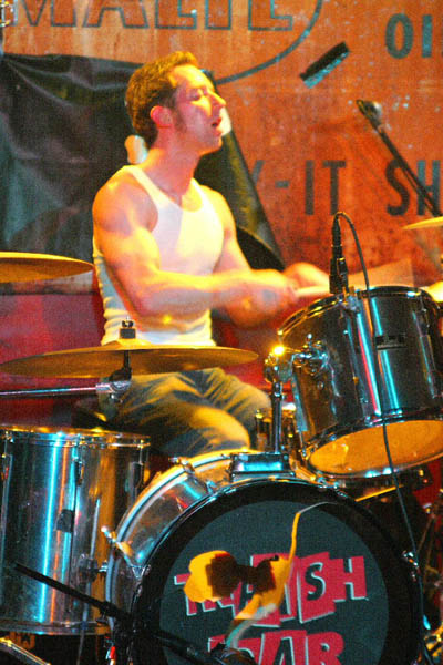 2007_0511GrandeTrash0026