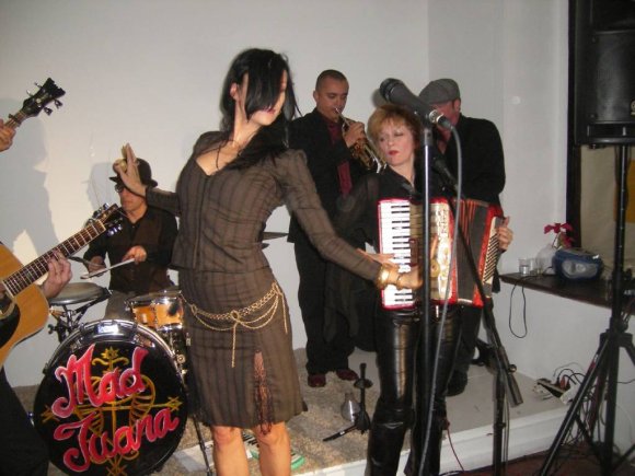 MAD JUANA