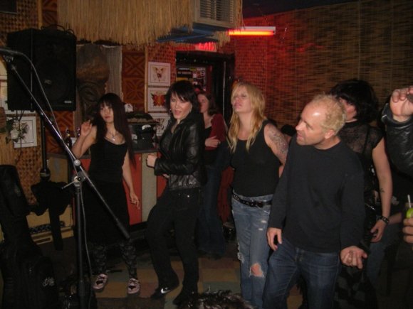 THE UNDEAD in OTTO's?  WILD ! ! !