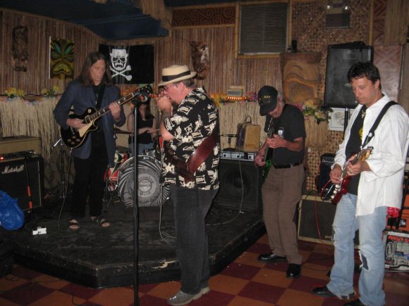 ROMAN & THE HEARD/BOBBY, JEANNE, MAD DOG, AL and ROMAN.