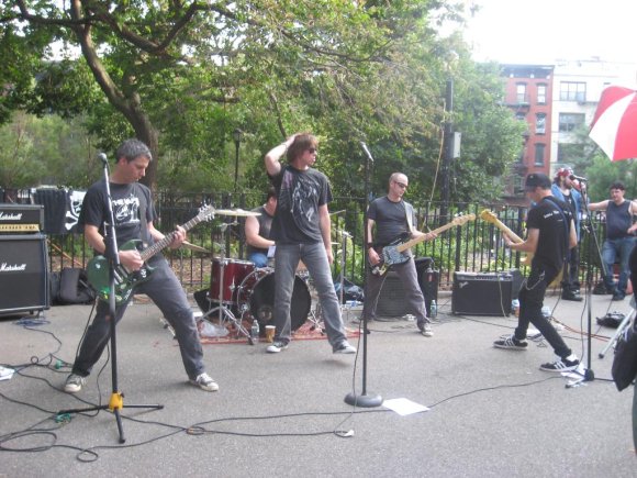 THE BULLYS