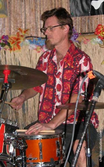 THE FISHERMAN sits in on drum with THE HEARD at the last minute.