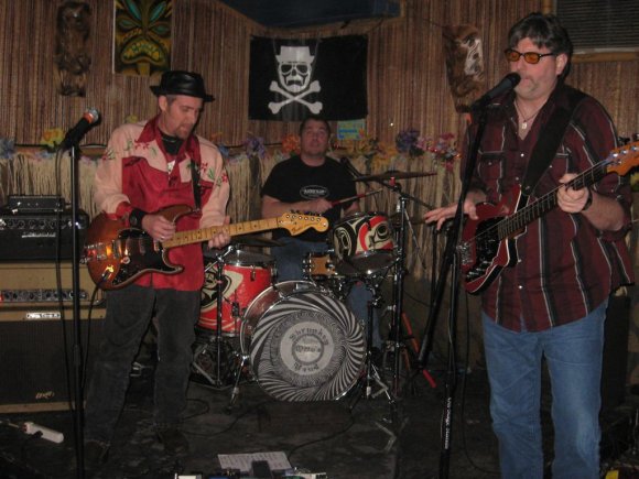 BIG FRANK & THE BARGAIN BINGERS/JOHNNY, MATT and BIG FRANK