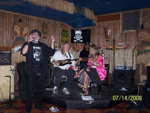 Mr. WOOD announcing THE "SOFA KING" WILDE JAM