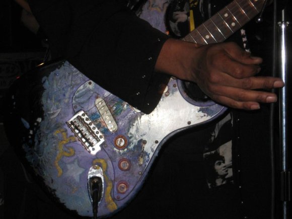 JUS' guitar.