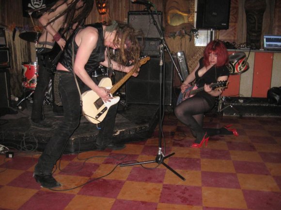 DAMIEN, PETE & AMANDA