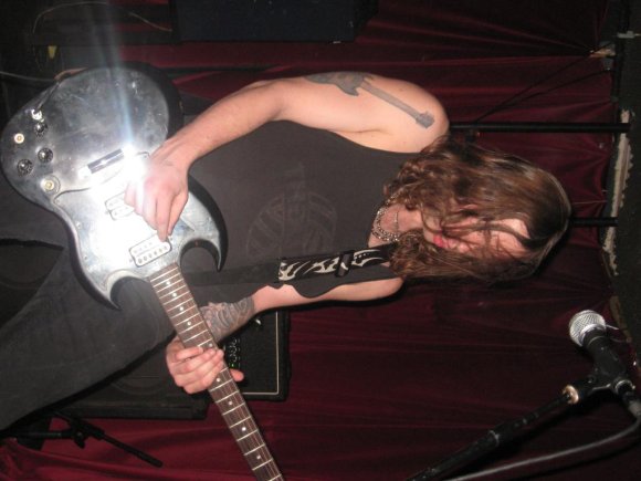 LOVERLESS/ELIJAH