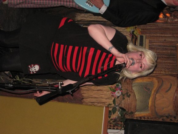MANDY LEMONS joins LUIGI BABE & the boys for another song.