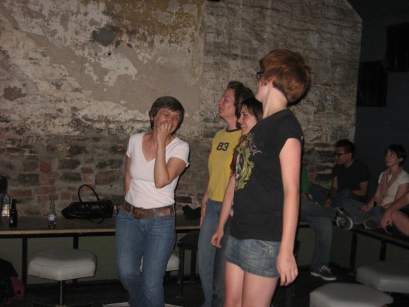 VICTOR BRAVO girls: ?, ?, ? and DANI