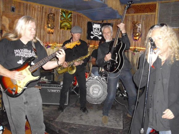 HUDSON DUSTERS/WILD BILL THOMPSON, DANNY RAY, BILL TELLO (hidden), KEVIN SHAW and JOHN COLLINS.