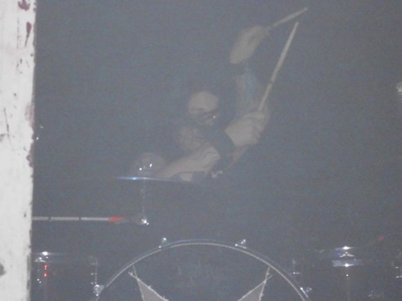 GENITORTURERS/drummer