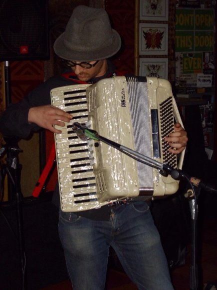 THE "SOFA KING" WILDE JAM/MATT