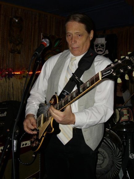 ROMAN & THE HEARD/BOBBY RADCLIFFE