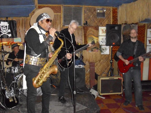 KING BEE & THE STINGERS/SCHEEBO, BUDDY BOWZER, KEVIN SHAW and BIG BEN