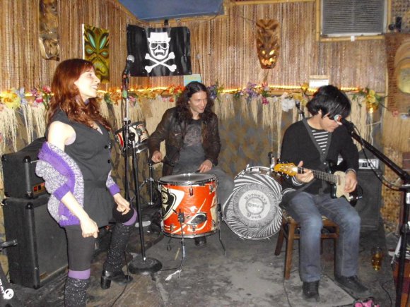 The "SOFA KING" WILDE JAM/JILLY, THOMAS SIMON and JOFFWILSON