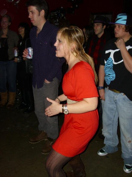 Girl dancing to SMOOCH music.