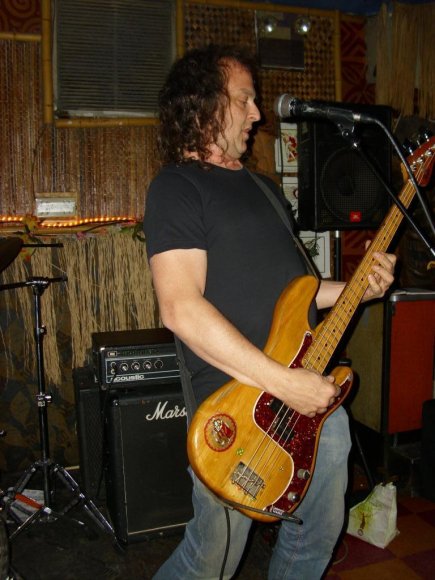 CRESCENT MOON/DAVE (WEEN)