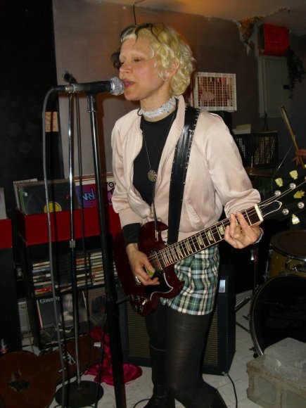 I C U/PEE WEE (PASSOUT RECORDS owner)