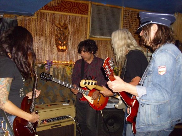SHE WOLF, JOFF, CAT and ANDY jam away.