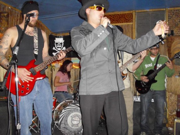 MIKE V., IVY, YORGEN, and MIKE K.