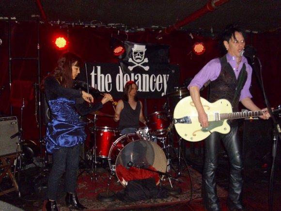 DANNY's DEVIL's BLUES/SUSAN, JEANNE and DANNY