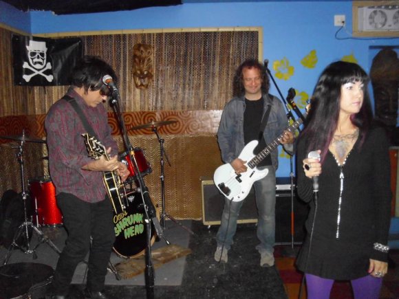 THE "SOFA KING" WILDE JAM is joined by PURPLE PAM.