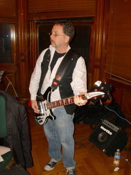 CHRIS GARI