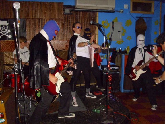 THEE ICEPICKS/CRYSTAL, NICK, EMILY, PAUL and CAPTAIN