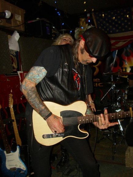 LOW SOCIETY/STURGIS NIKIDES (JOHN CALE's band)