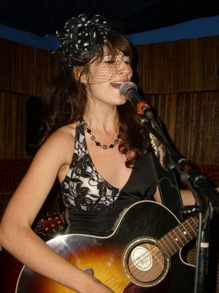 ELISA LOVELIE/ELISA LOVELIE