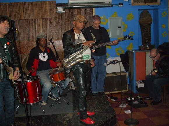 The "SOFA KING" WILDE JAM/JOFF, CEE, RAVEN, PETE and Mr. WOLFE
