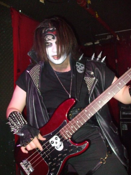 SKELETAL LIFE/VALASKAS KROSS