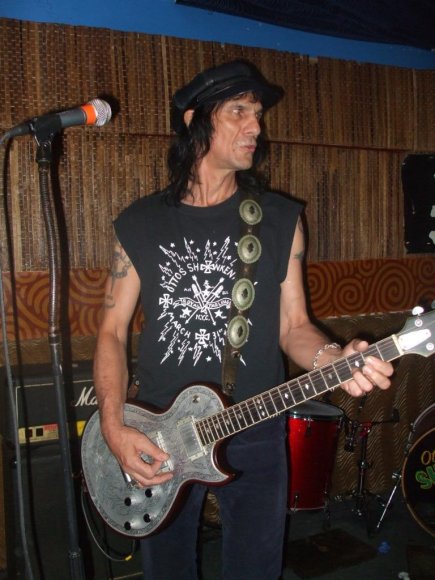 THE "SOFA KING" WILDE JAM/GASS WILD (LOVE PIRATES)