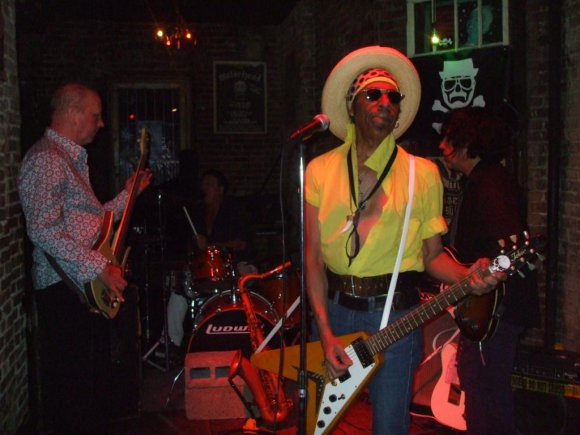 KING BEE & THE STINGERS/PETER, SCHEEBO, BUDDY and JOFF