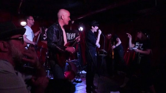 VANESSA BLEY also joined in singinging 'GOO GOO MUCK' with the 30 DOWN & DIRTY REVUE!