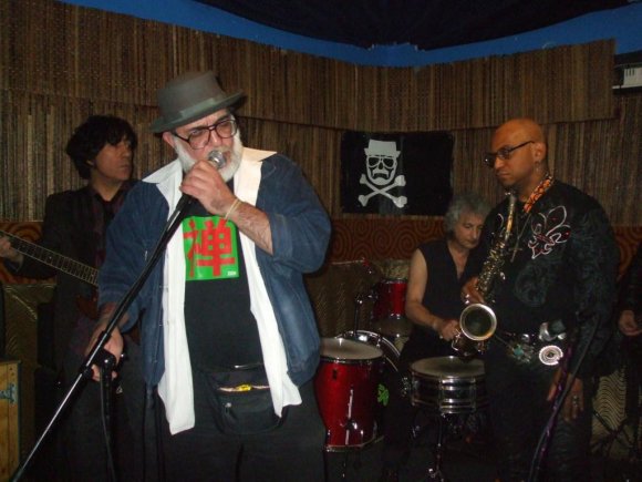 JOFF, Mr. WOOD, BILLY and RAVEN perform 'House Of The Rising Sun"!