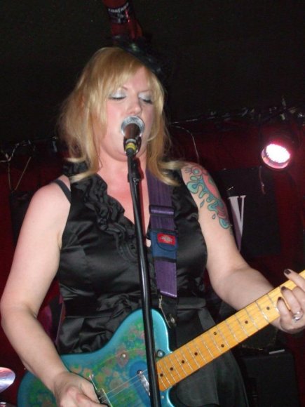 THE CARVELS/LYNNE VON