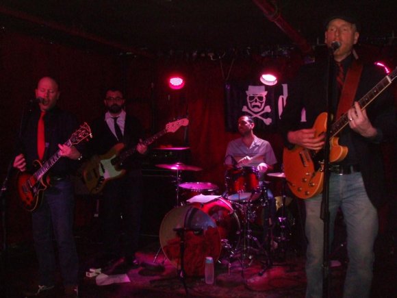 FAT BLUE/TOM, ROB, CHRIS and GARTH