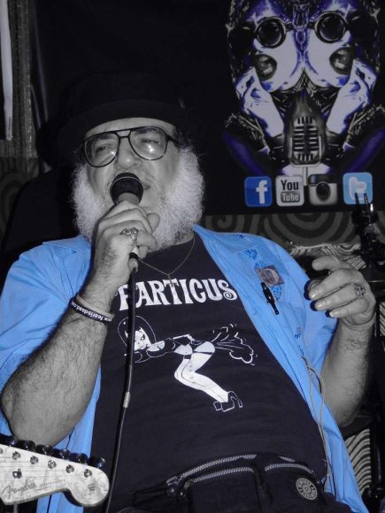 FRANK WOOD
