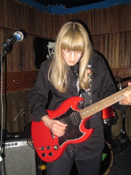 THE CATHOLIC GIRLS/ROXY