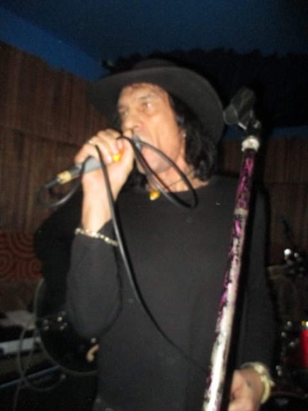 GASS WILD joined THE HIPP PIPPS for a few songs!