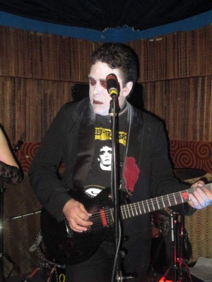 THE FLESH JUNKIES/BUB