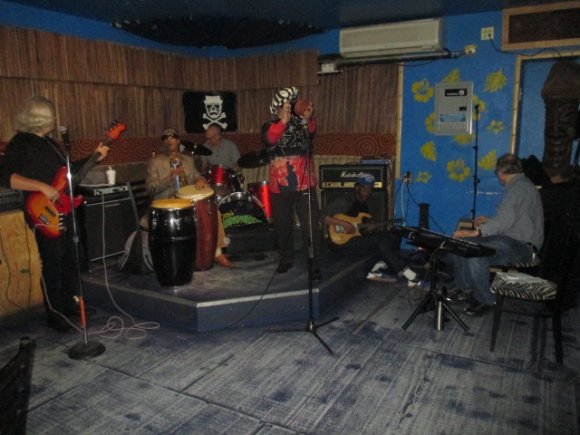 MAC GOLLEHON & THE HISPANIC MECHANICS/ERIC, ANTHONY, RICHARD, MAC, CALI and JOE