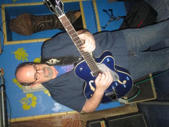THE "SOFA KING" WILDE JAM/TIM FROST
